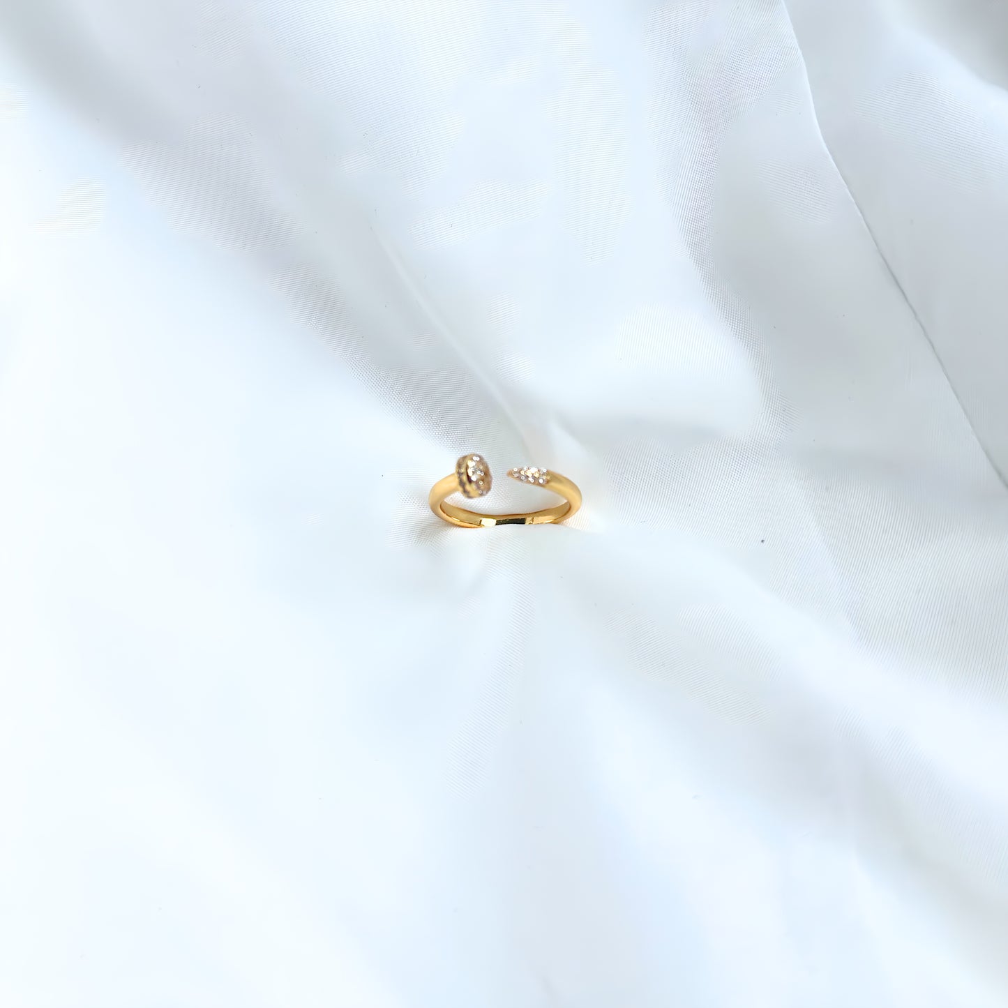 SPIKE RING